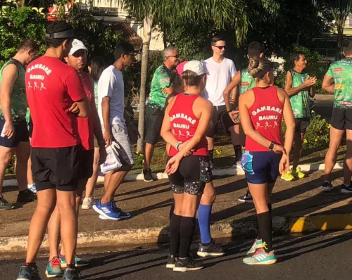 Trein�o Solid�rio ABDA Urban Run na av. Get�lio Vargas