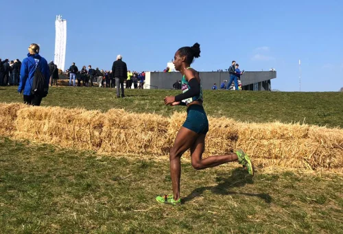 Jeovana Santos pela Sele��o Brasileira no Mundial de Cross Country na Dinamarca
