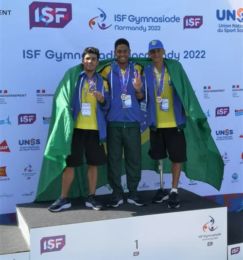 Nata��o da ABDA conquista medalhas para o Brasil na Gymansiade 2022