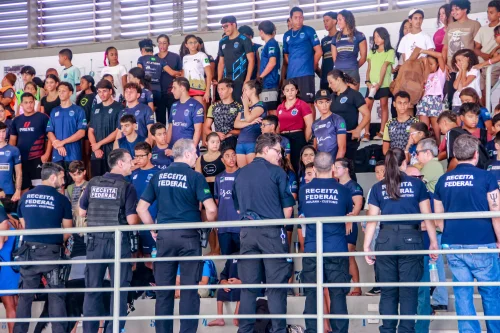 Visita Receita Federal e time �rea Restrita com c�o farejador Dark - 21/03/2025
