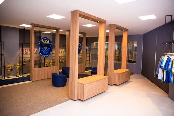 Fase 3: Sala de Trof�us