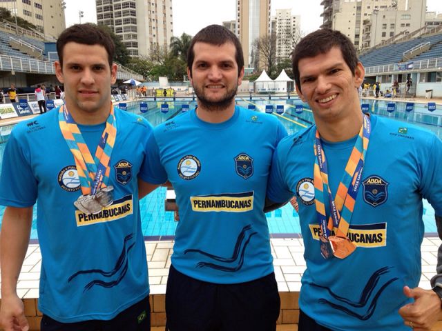 ABDA de nata��o traz para Bauru 193 medalhas do Torneio Regional Petiz a S�nior