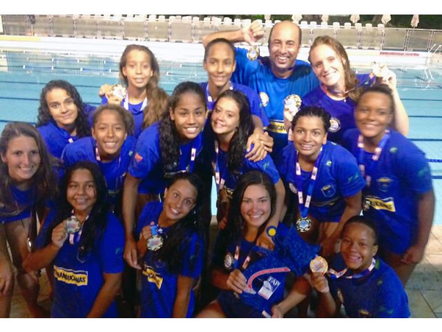 Equipe Feminina sub-17 da ABDA polo aqu�tico traz ouro in�dito para Bauru!