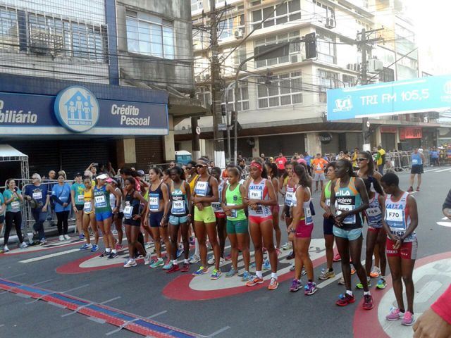 Evellin dos Passos larga na elite feminina da 31� 10K Tribuna FM