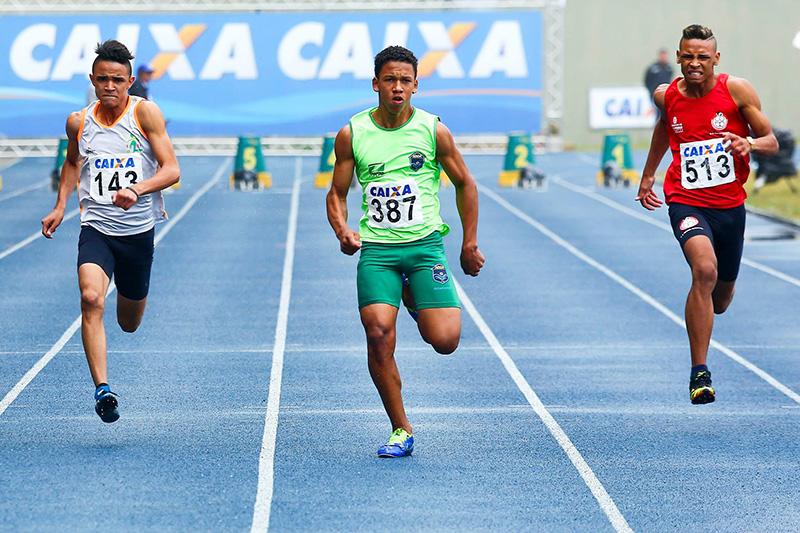 Atleta da ABDA conquista o t�tulo do Campeonato Brasileiro nos 75m