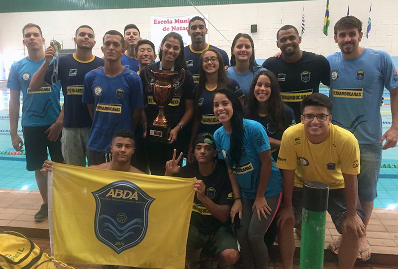 Equipe de nata��o da ABDA conquista a 3� coloca��o geral nos Jogos Abertos do Interior
