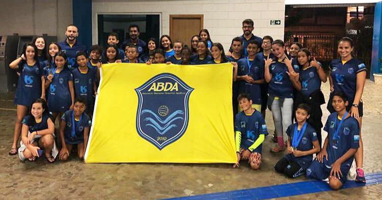 ABDA traz 24 medalhas de Torneio Regional de Nata��o em Santos