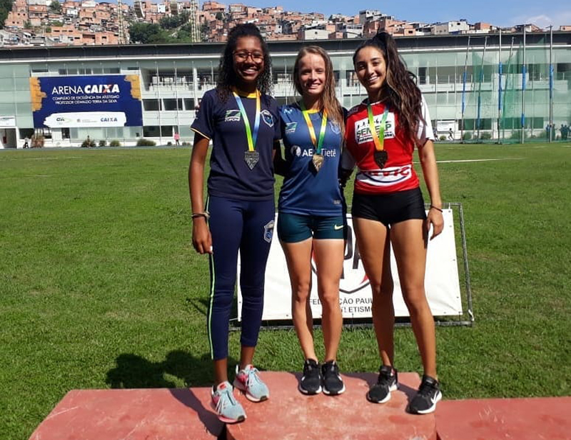 Nos 10000m marcha atl�tica, Tatiana Morais conquistou ouro e Isabela Pereira ficou com a prata
