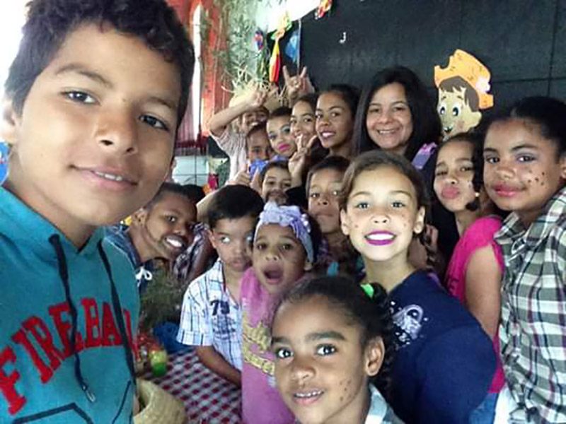 Josefa dos Santos Oliveira � educadora social do projeto Aca� Alfa