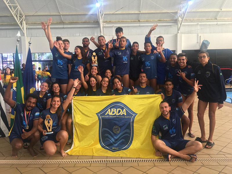 Equipe de nata��o da ABDA