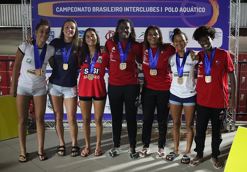 H�pica teve duas atletas na sele��o do campeonato: Leticia Lorieto e Luana Boneti
