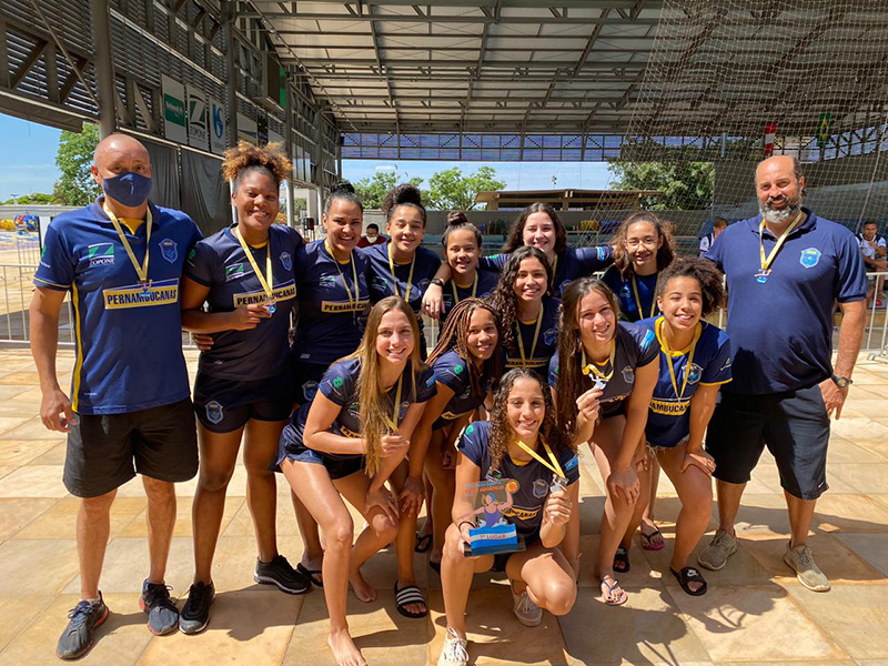 Time campe�o da Copa Uni�o Sub-18 feminino