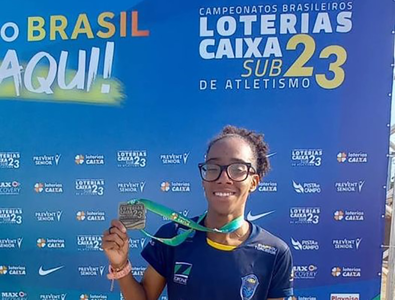 Jeovana Santos conquistou medalha de bronze nos 3000m com obst�culos