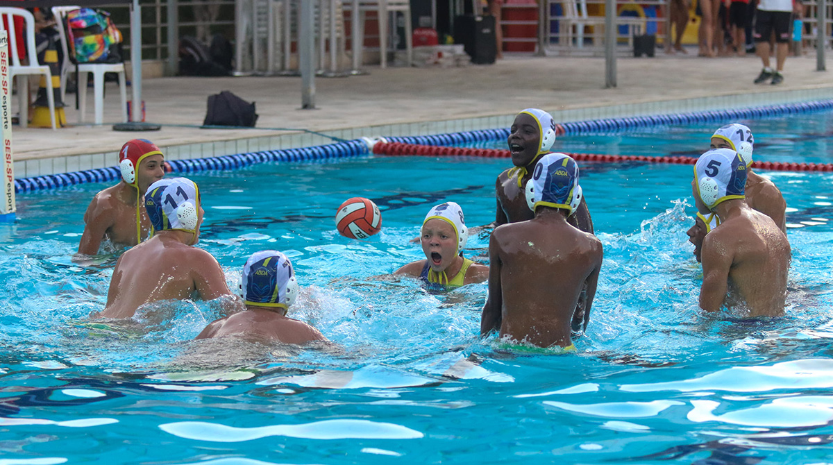 Dobradinha da ABDA no p�dio do festival PAB Kids sub-12 de polo aqu�tico