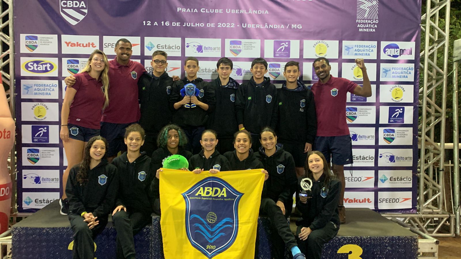 ABDA tem momento hist�rico no Brasileiro Infantil de Nata��o de Inverno