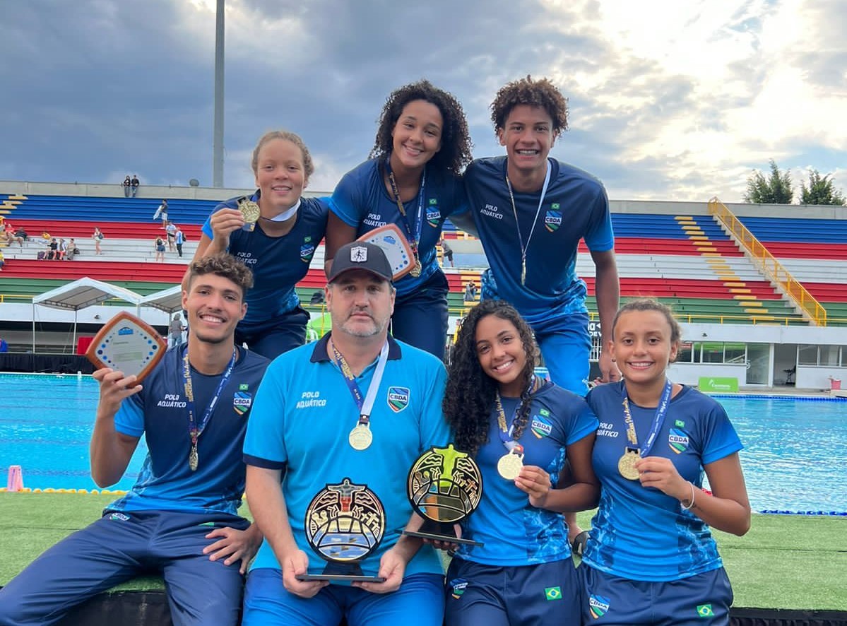 Com atletas da ABDA, Brasil � campe�o sul-americano sub-16 masculino e feminino