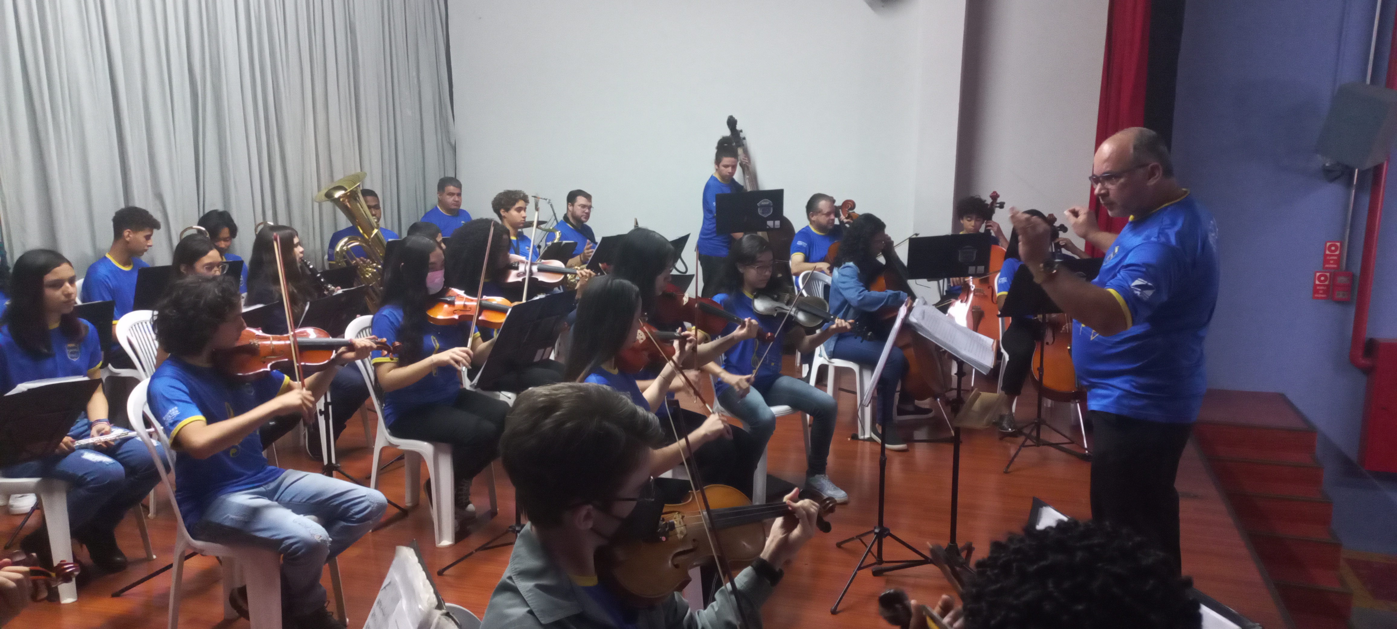 Concerto Dedicado �s Crian�as com a Orquestra Filarm�nica e Grupos de Pr�ticas Instrumentais