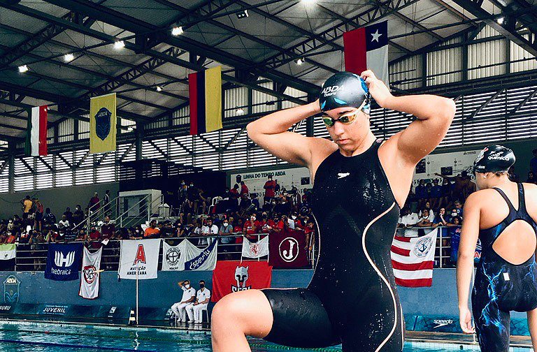 ABDA ter� atleta de nata��o pela primeira vez na Gymnasiade