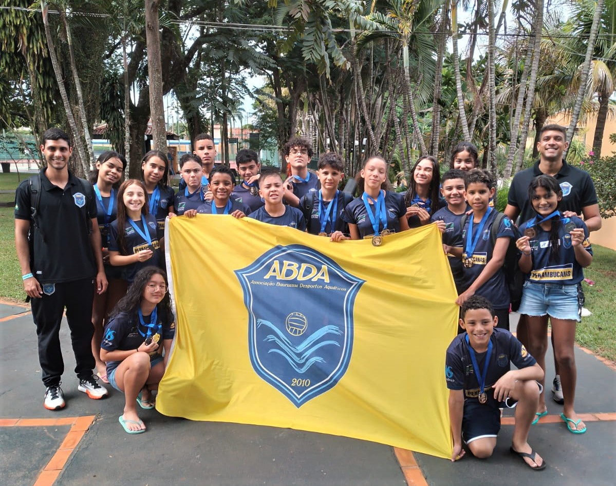 ABDA conquista 34 medalhas no Torneio Regional de nata��o em Assis