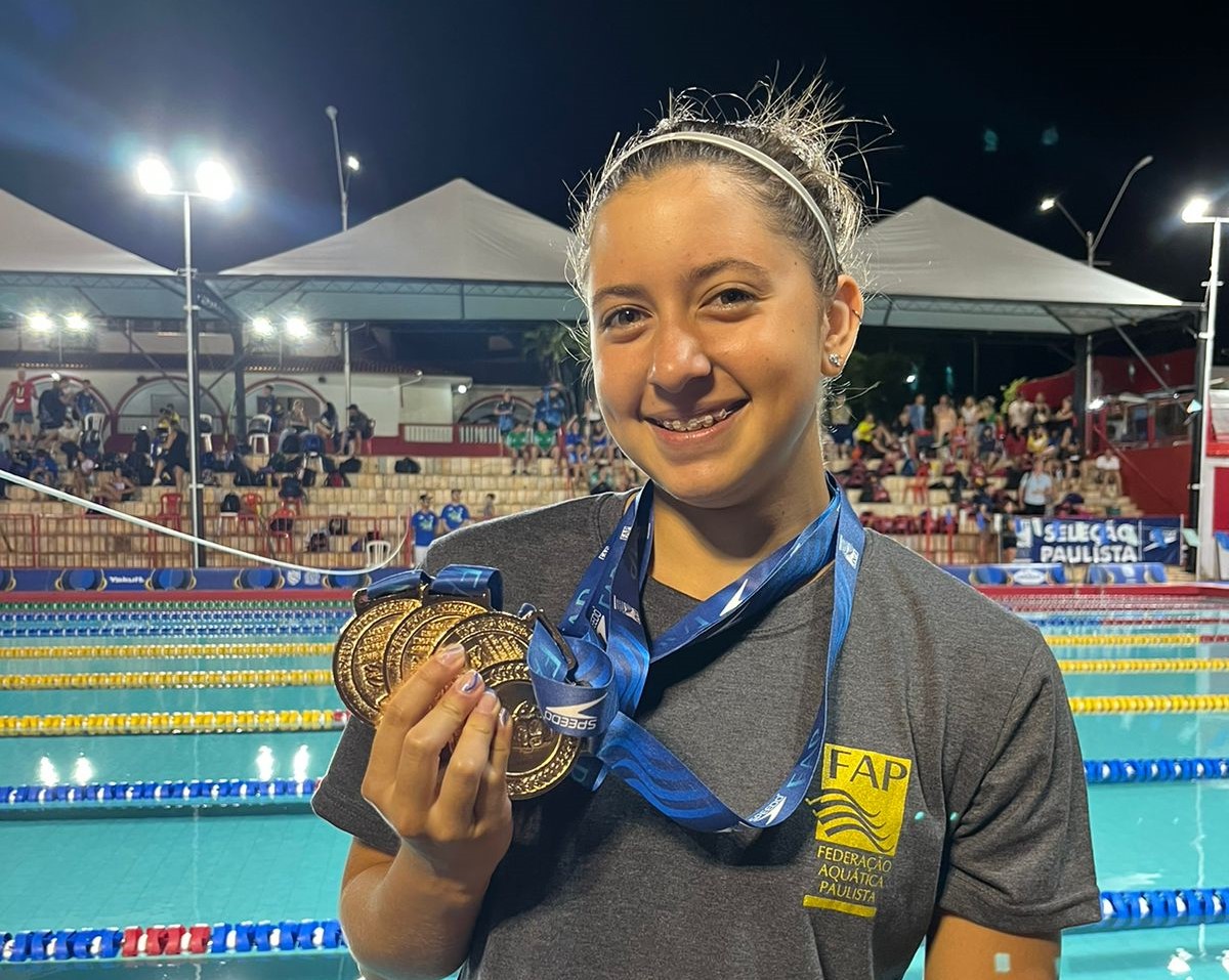 Atleta da ABDA conquista 4 medalhas de ouro no Trof�u Chico Piscina