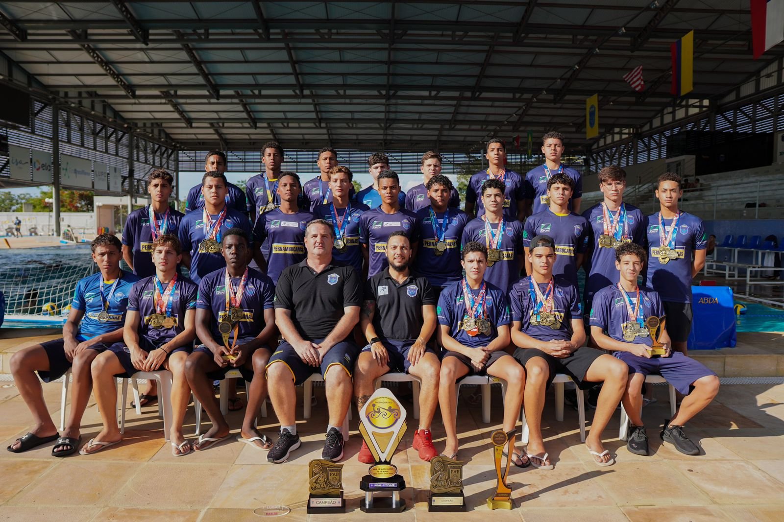 Equipe sub-17 de polo aqu�tico masculino far� treino e torneio na Espanha