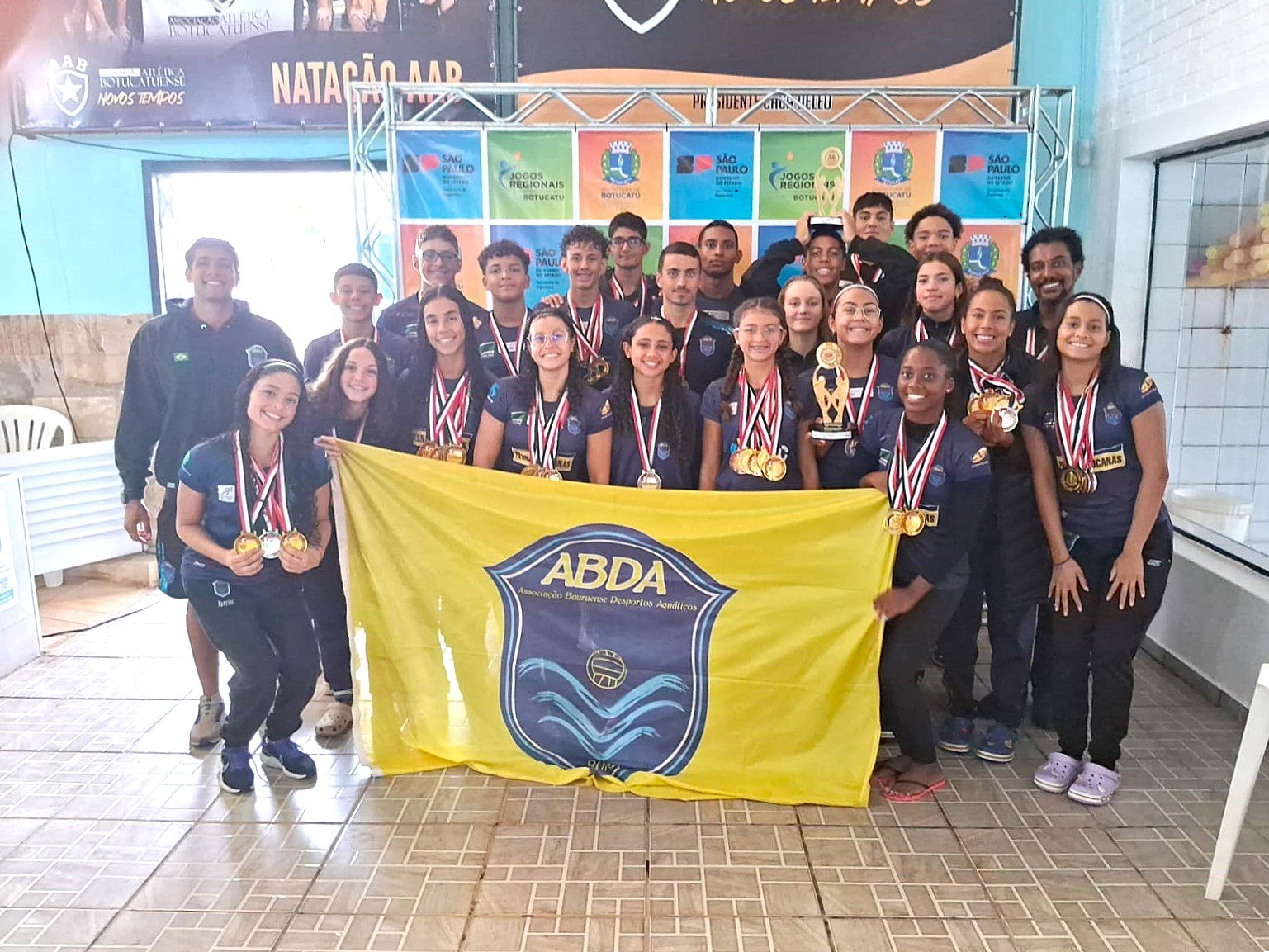 Com atletas da ABDA, nata��o de Bauru � campe� nos Jogos Regionais