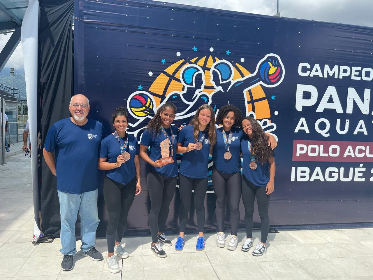 Com 5 atletas da ABDA, Brasil � bronze na Copa PanAm Aquatics